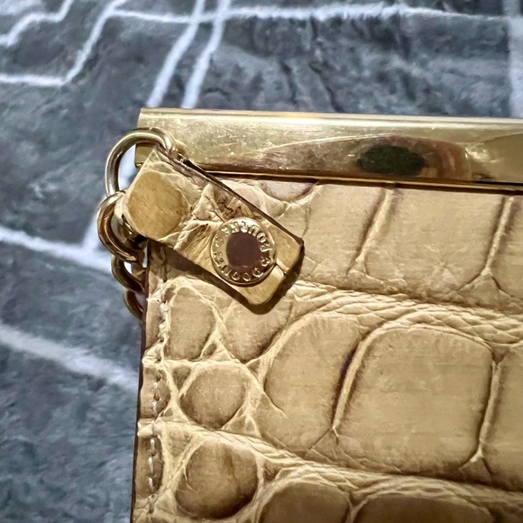 Dooney & Bourke chained clutch Crocodile Embossed - Picture 6 of 12